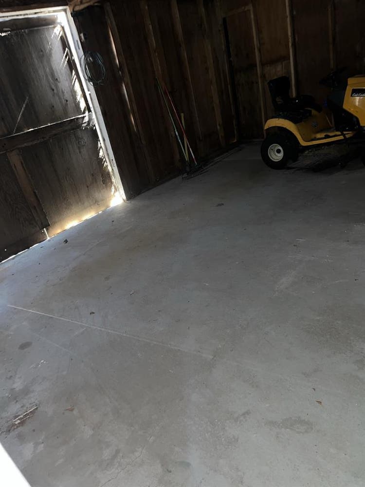 2 upstairs rooms for rent!