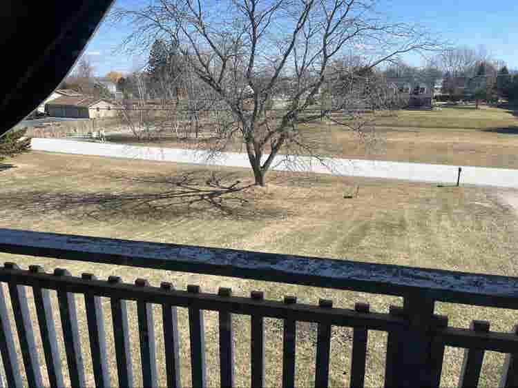 2 upstairs rooms for rent!