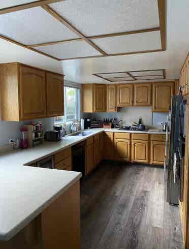 Spacious Master Bedroom & Bath