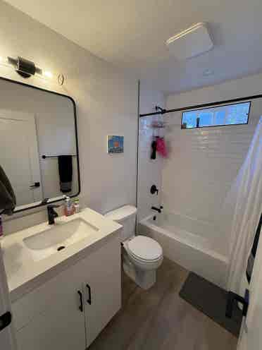 Room for rent in quiet clean house