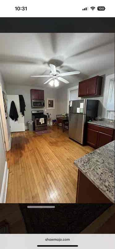 Subleaser in Depaul neighborhood