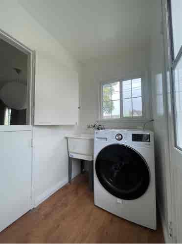 Alhambra Home| Walkable + Parking