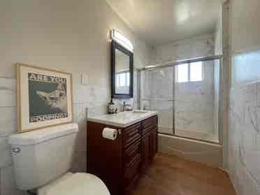 Alhambra Home| Walkable + Parking