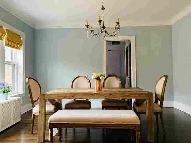 Beautiful sunny condo near lake