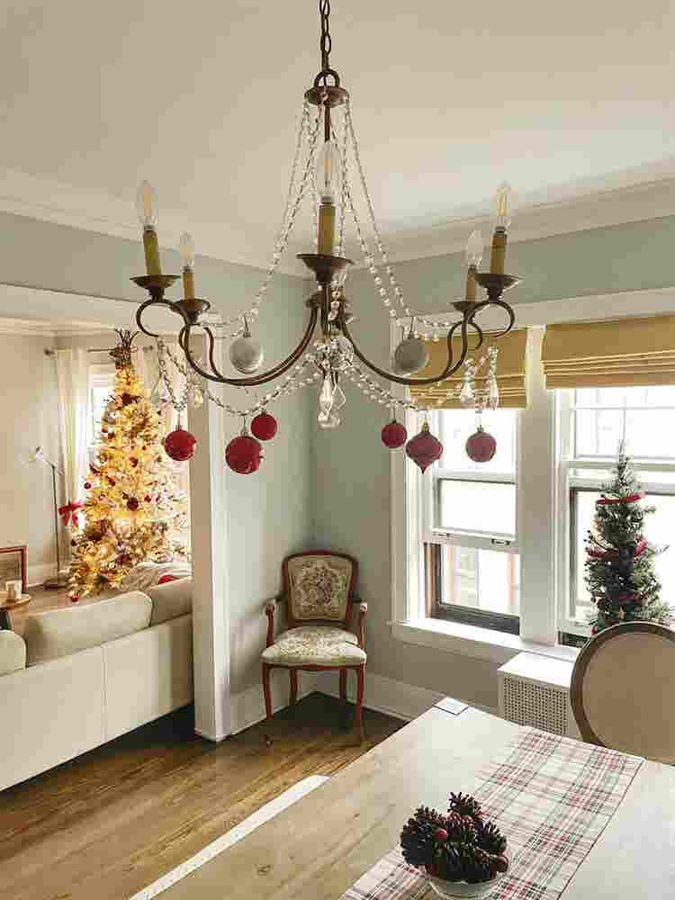 Beautiful sunny condo near lake