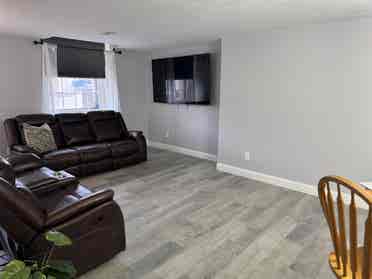 Roommate for 1 bed full bath