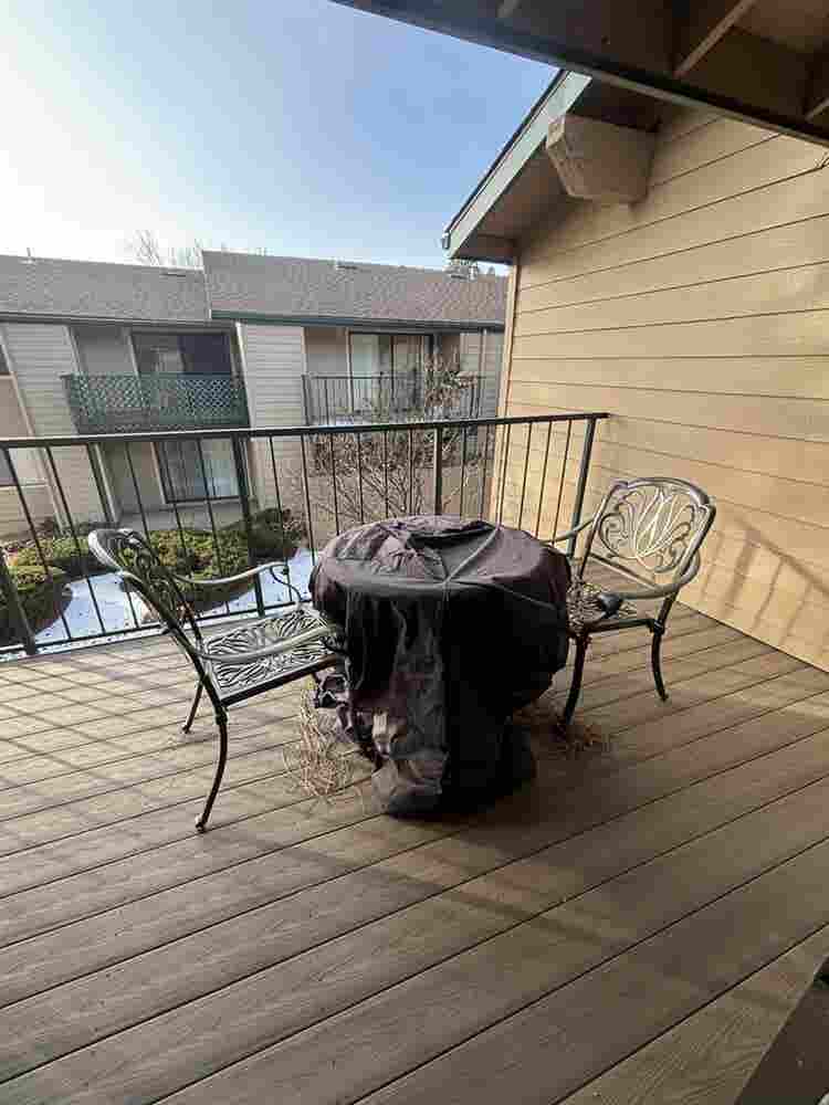 Furnished bath Cozy Condo