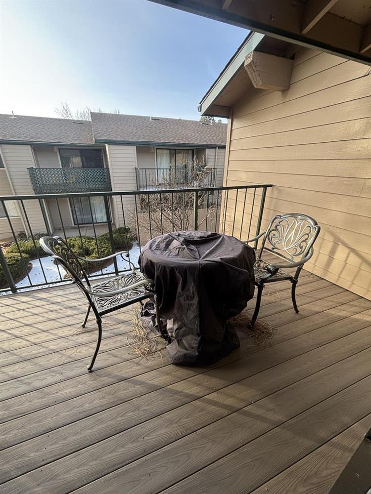Furnished bath Cozy Condo