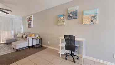 Furnished bath Cozy Condo