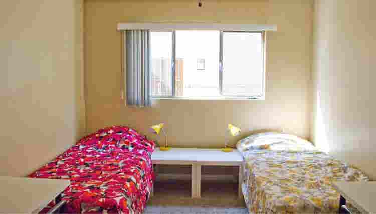SHARED ROOM- pacific beach