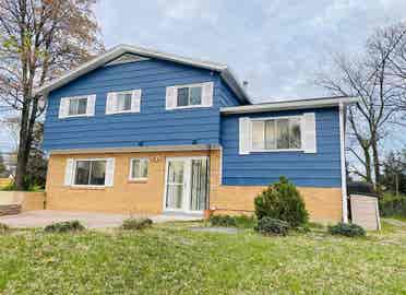 5 Mins from UMD – Students Welcome