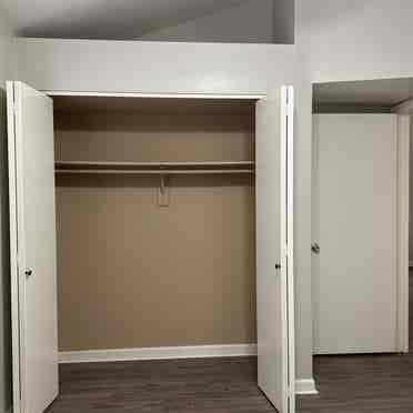 Room for rent with shared bathroomm