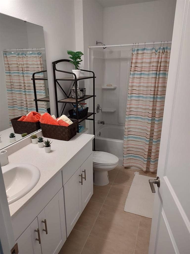 Furnished Room
in shared home
