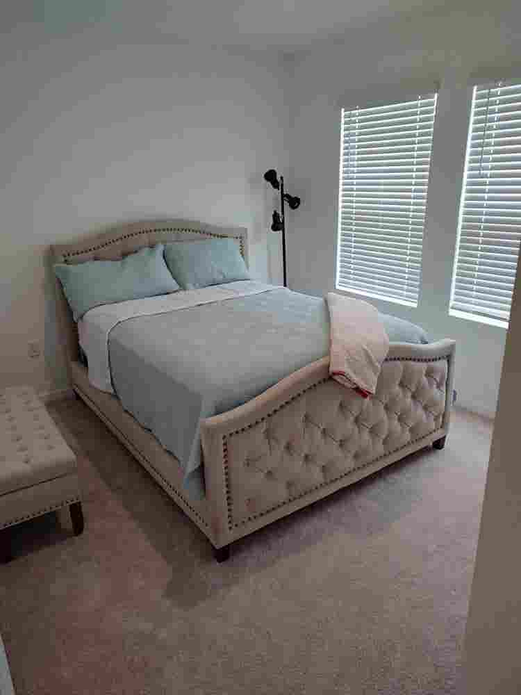 Furnished Room 
in shared home