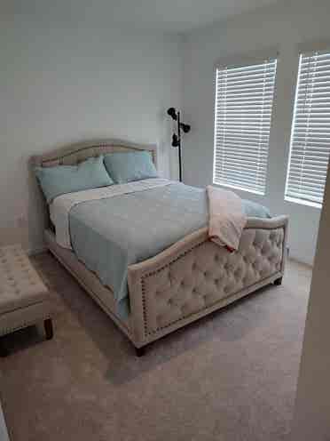 Furnished Room 
in shared home
