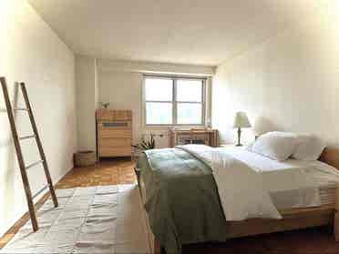 Spacious bedroom available