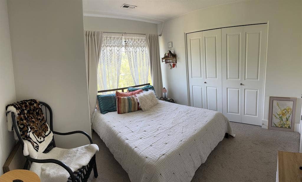 Private Room Cedar Mill!