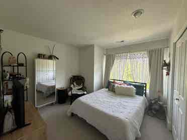 Private Room Cedar Mill!