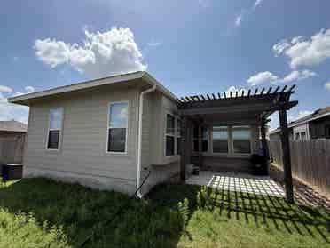 Looking for roommates. ABP