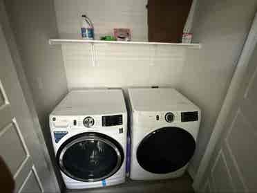 Looking for roommates. ABP