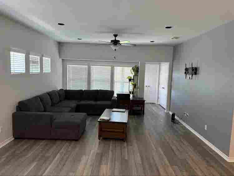 All bills paid. 1 room available.