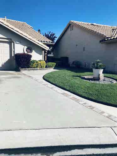 Live in the Sun Lakes Country Club