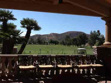 Live in the Sun Lakes Country Club