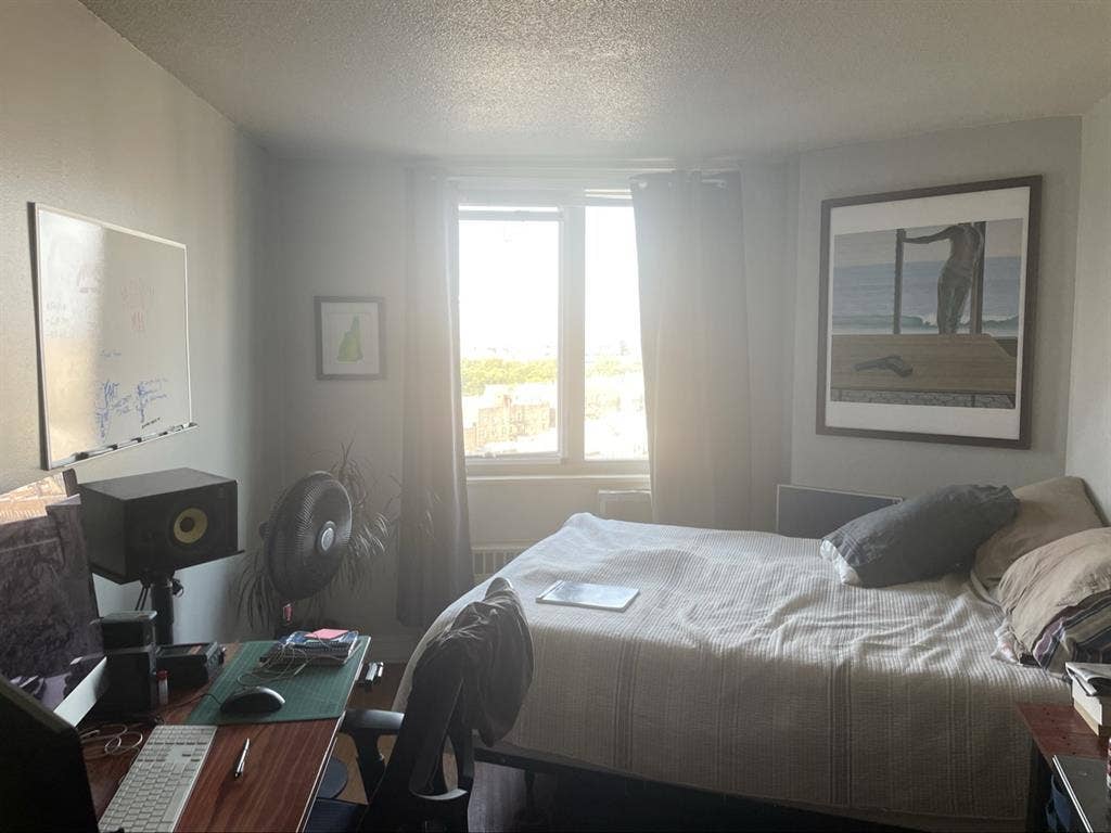 Two rooms available to rent