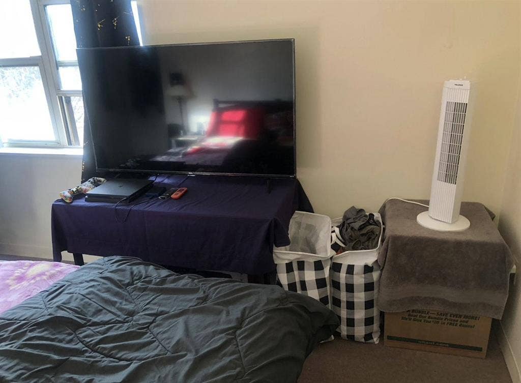 Spacious Private Accommodation