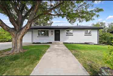 Large private basement space!