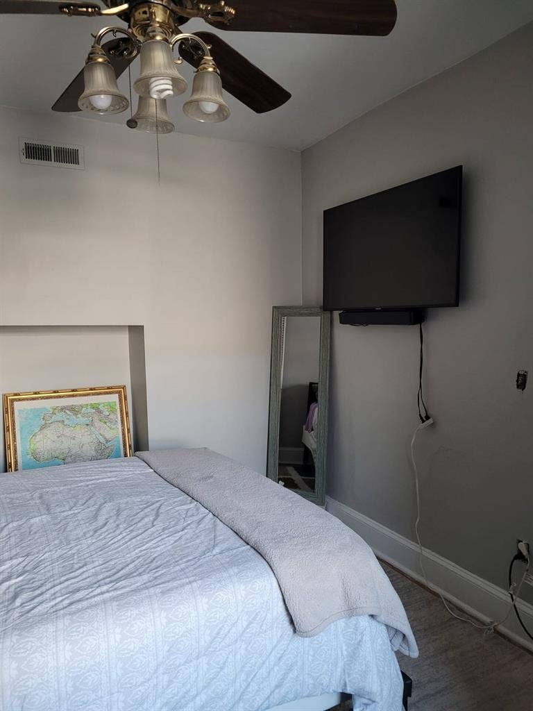 Cozy & Convenient Rooms - N.W. D.C.