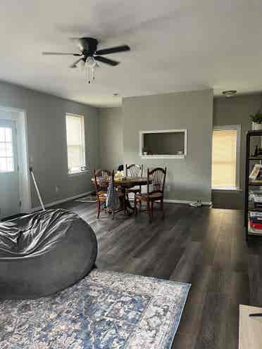 COZY APT CLOSE TO UC AND OTR
