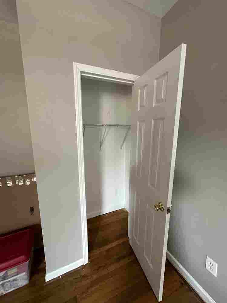 COZY APT CLOSE TO UC AND OTR