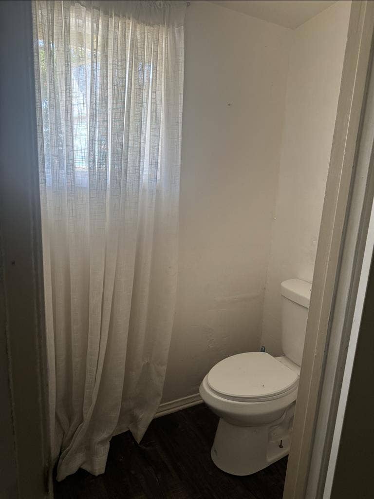 bedroom, minutes from CBU