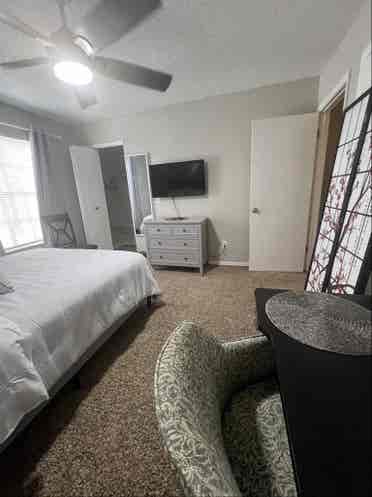 Modern room with fabulous space !