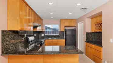 Master room for rent in Poway