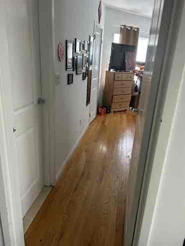 Room for rent-$