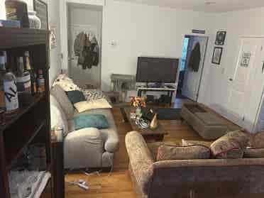 Room for rent-$