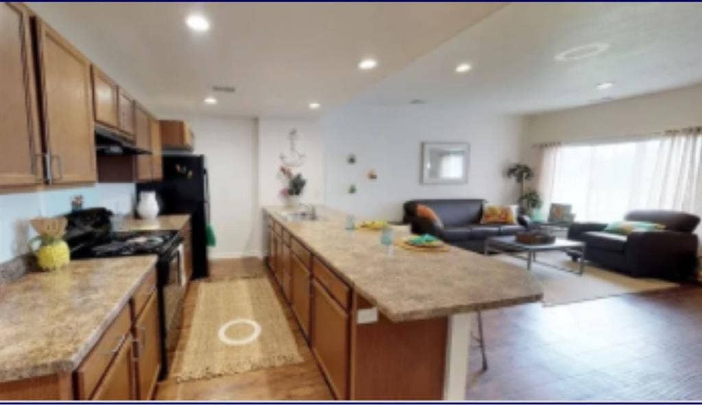 Looking to sublease URGENT!