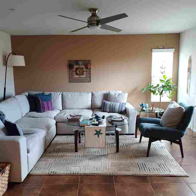 Share my clean, quiet condo