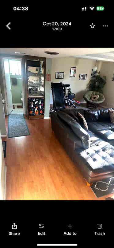 Upstairs furnished/unfurnished room