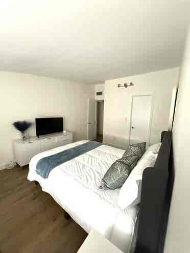 Roommate wanted in Kendall area