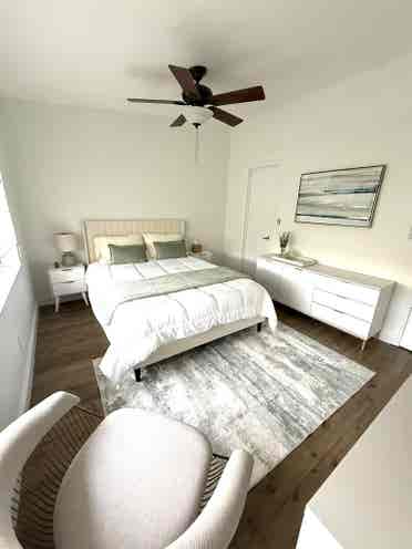 Roommate wanted in Kendall area