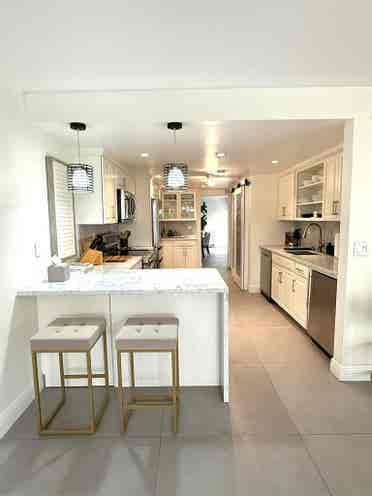 Roommate wanted in Kendall area