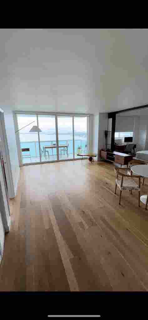 Looking for roommate in Edgewater!