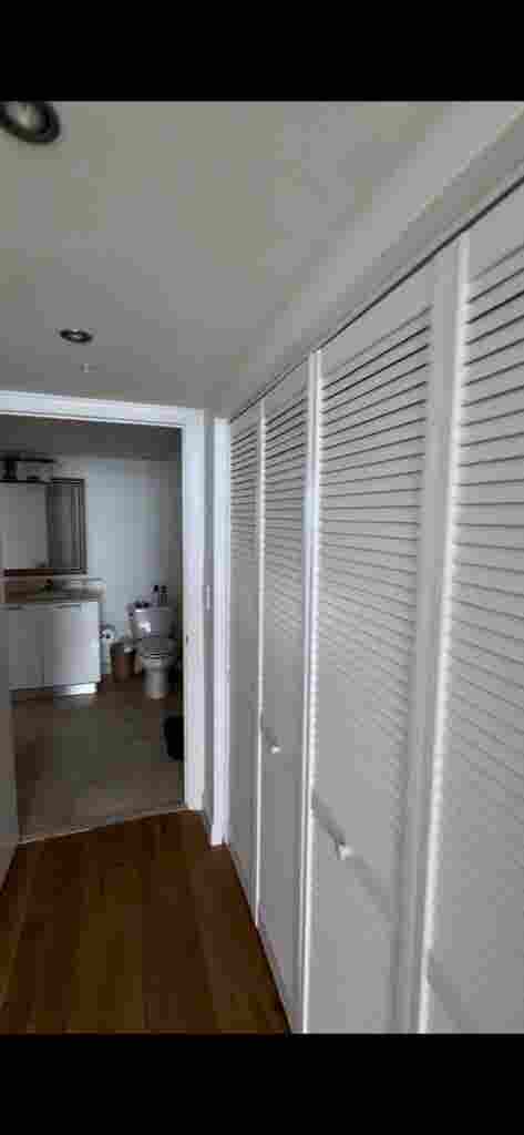 Looking for roommate in Edgewater!