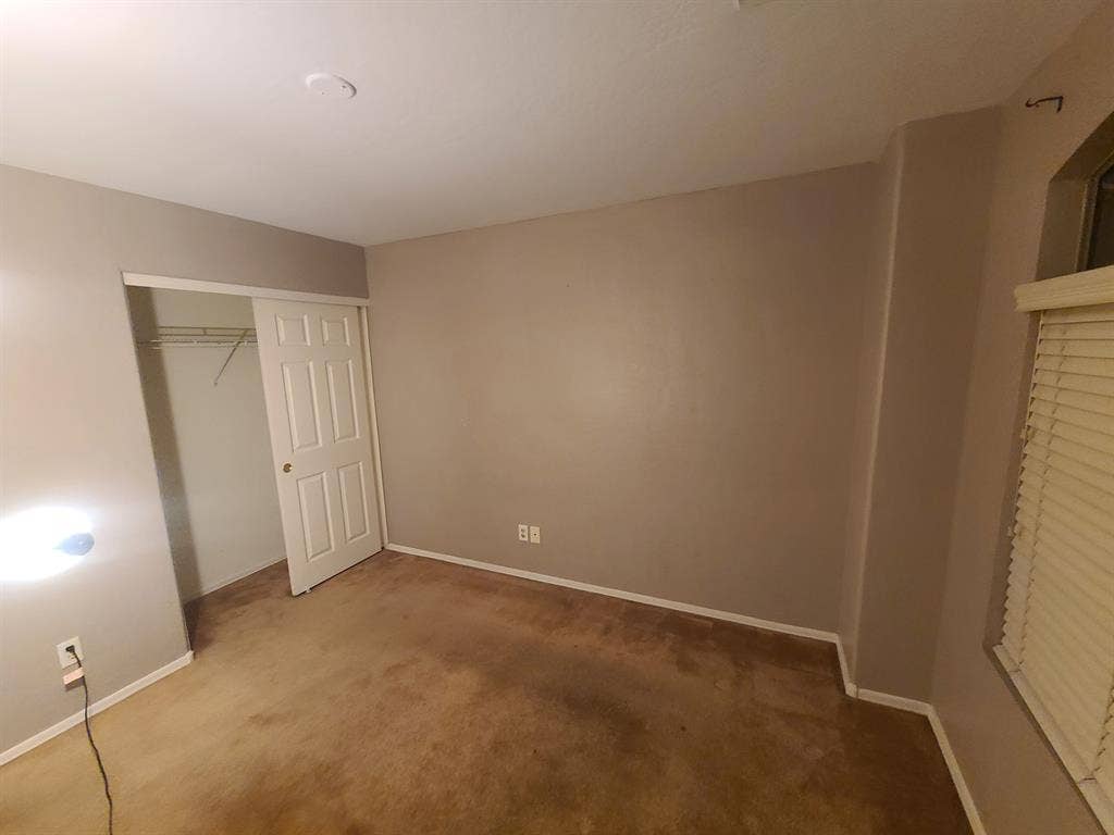 Unfurnished room in El mirage.