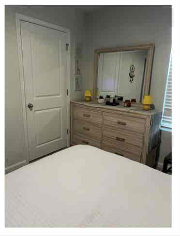 Room in good neighborhood