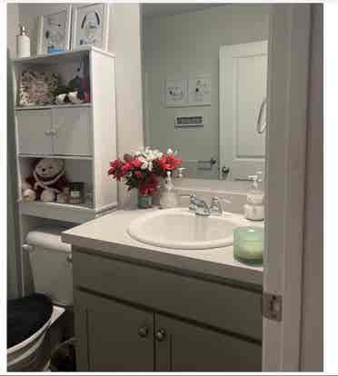 Room in good neighborhood