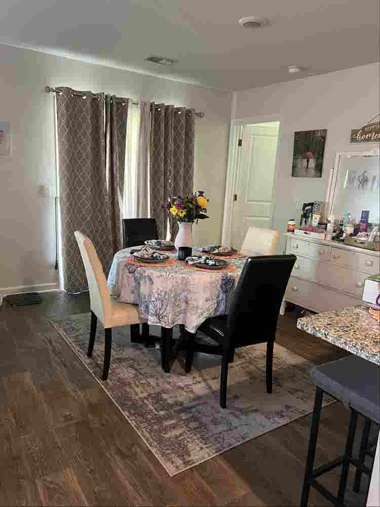 Room in good neighborhood